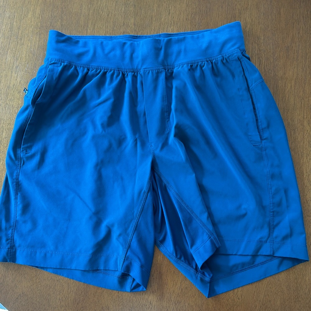 Perfect EUC Men’s Lululemon athletic shorts; green/teal color size medium